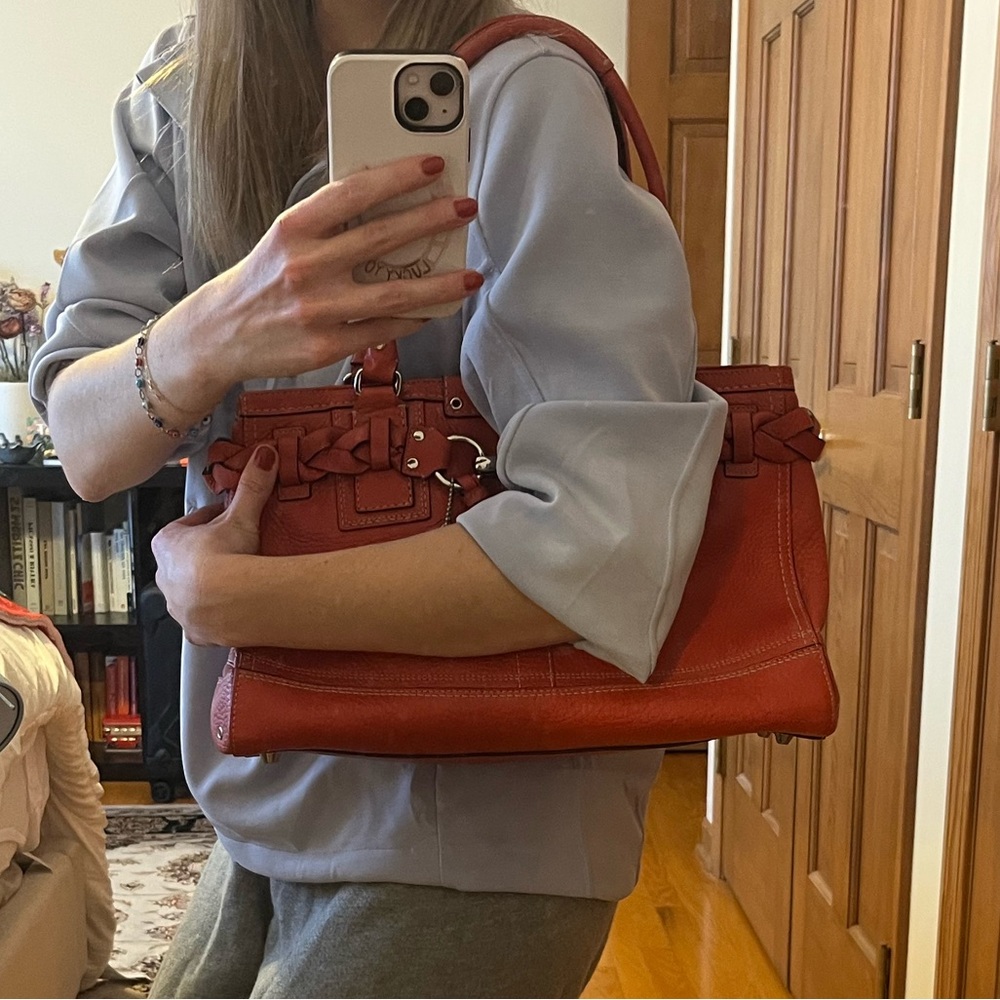 Coach burnt orange leather handbag - Picture 2 of 7